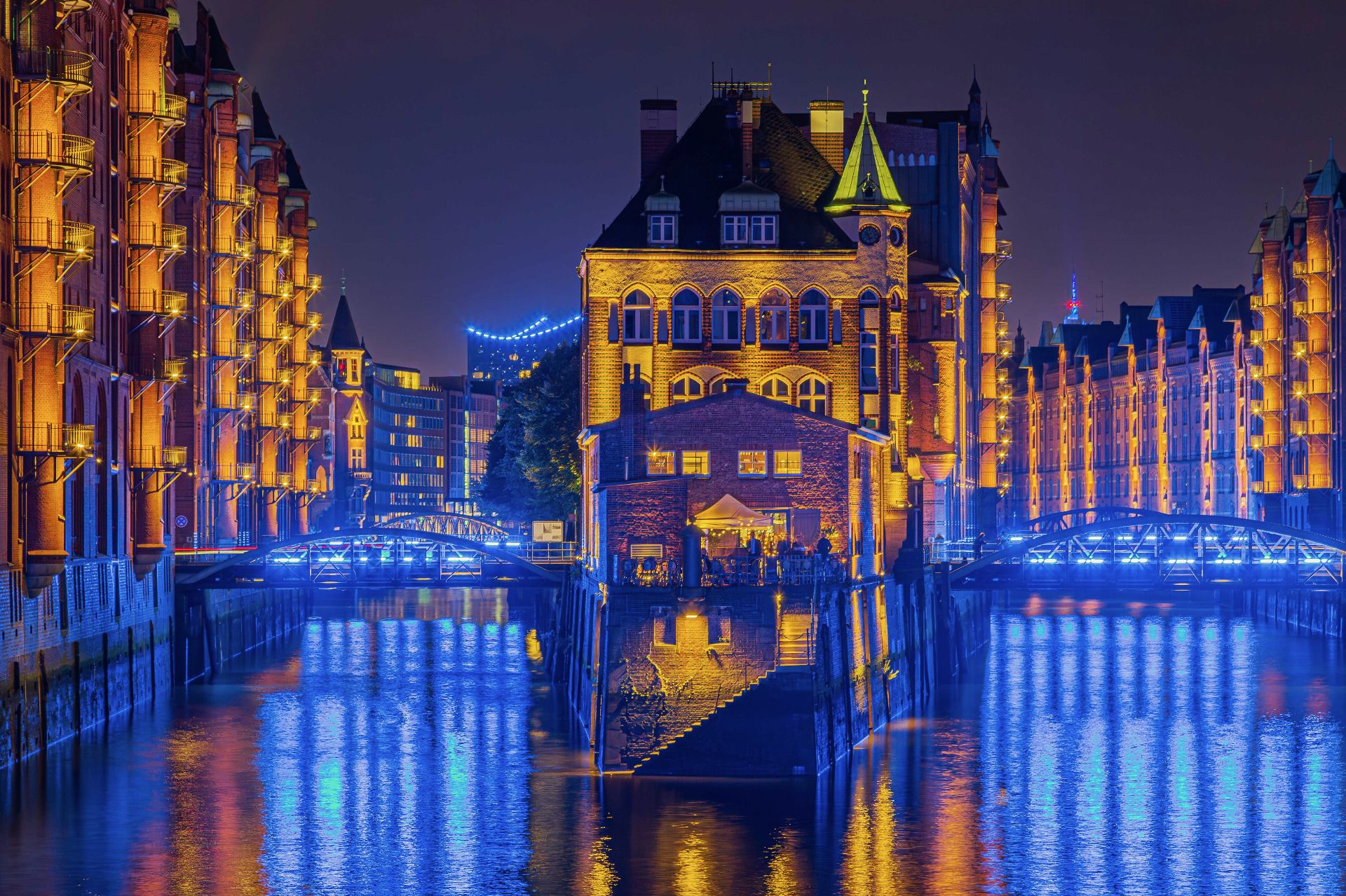 HH Blue Port: Wasserschloss